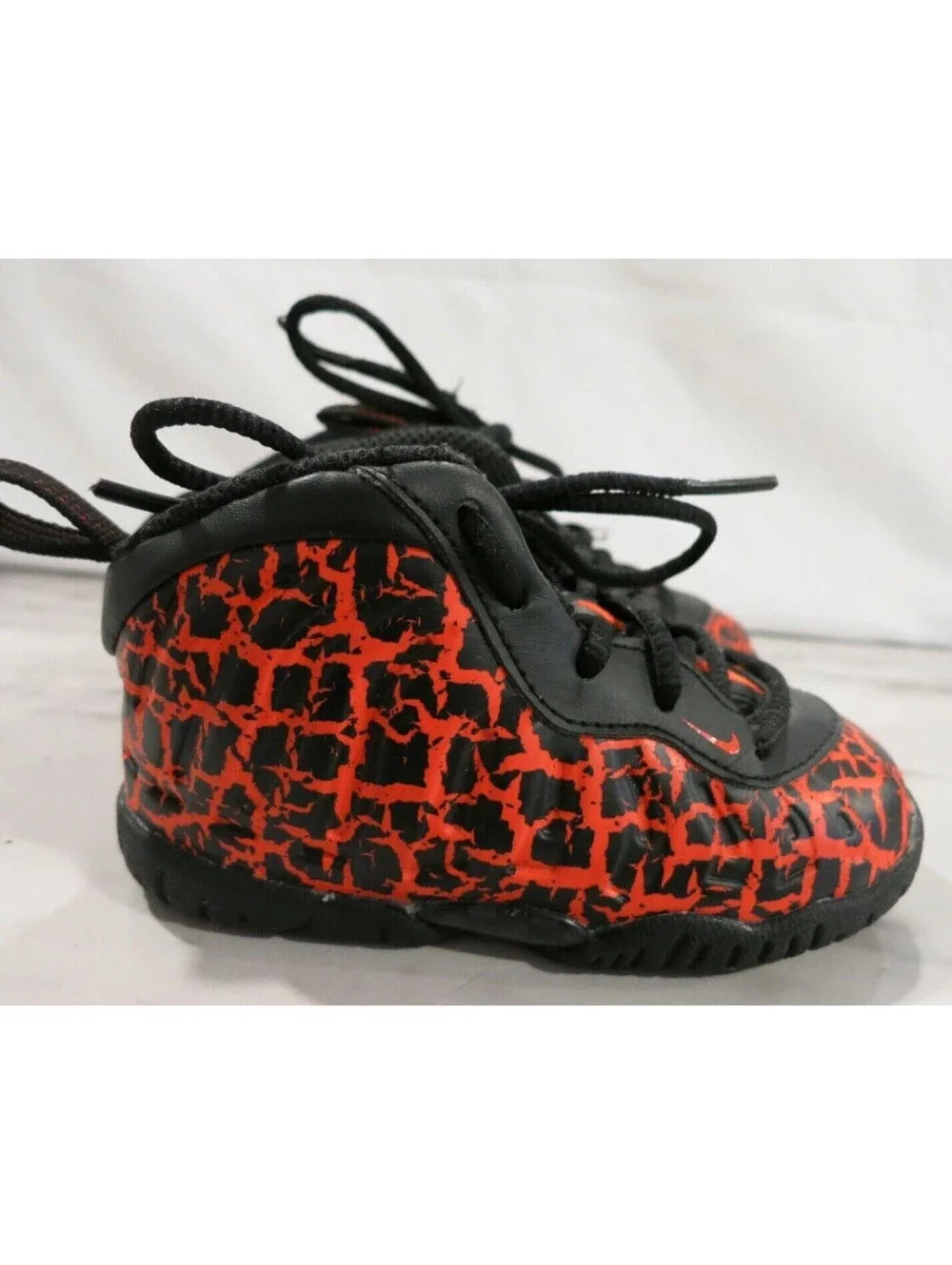 Nike Little Posite One TD 'Cracked Lava' Toddler Sz 6C 723947-012 Black Crimson
